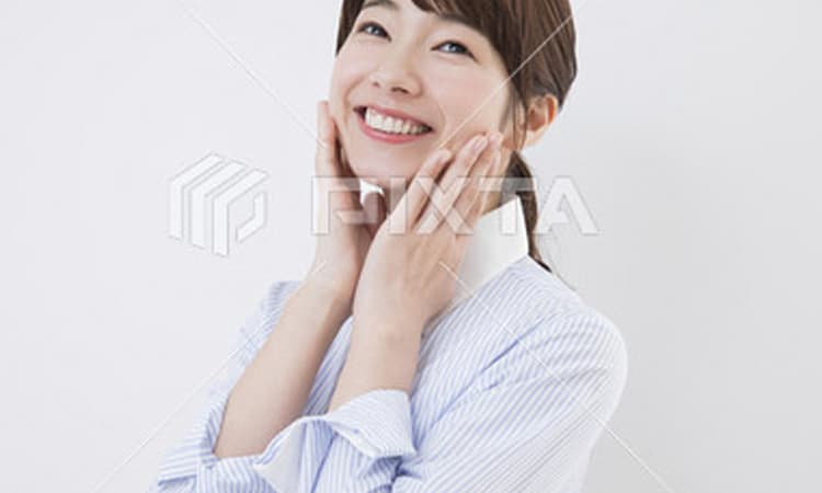 笑顔の女性